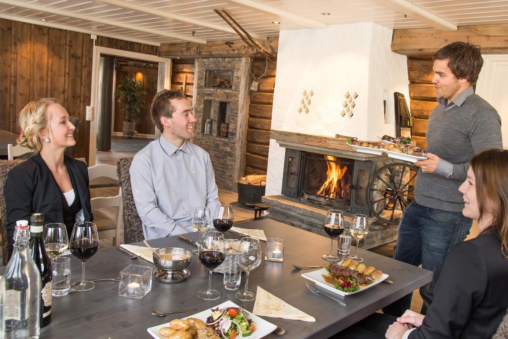 Nordal Turistsenter Hotel Lom Buitenkant foto