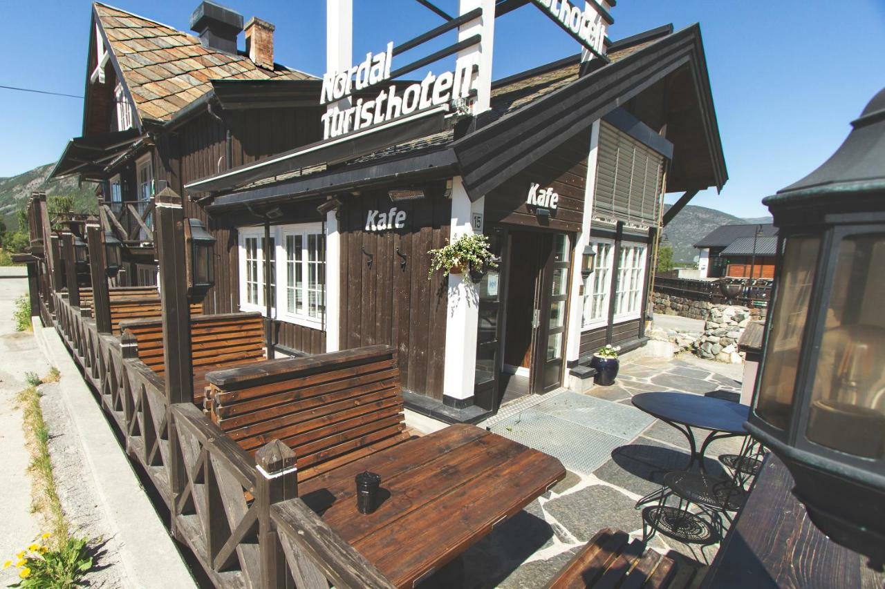 Nordal Turistsenter Hotel Lom Buitenkant foto